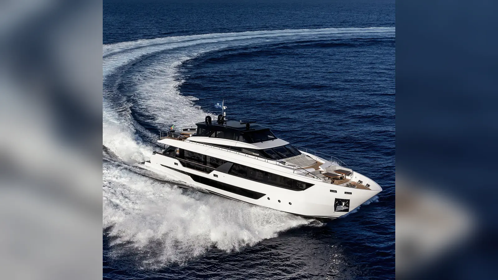 Ferretti Yachts 1000 Skydeck — фото 2