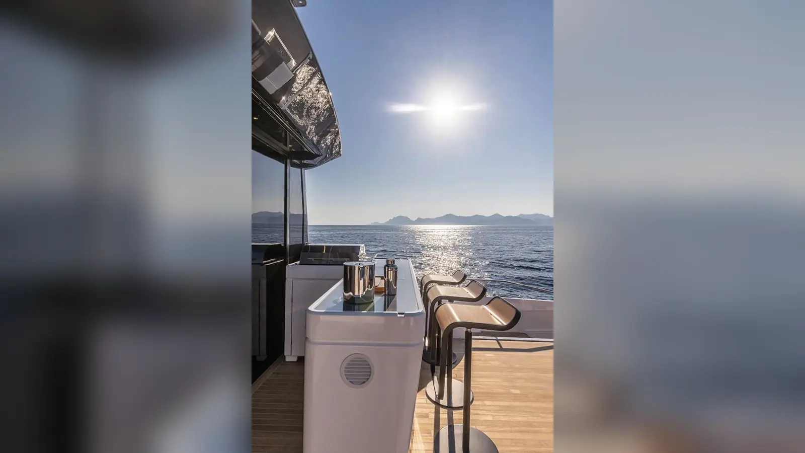 Ferretti Yachts 1000 Skydeck — фото 9