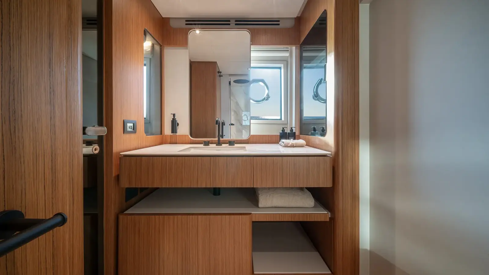 Ferretti Yachts 670 — фото 19
