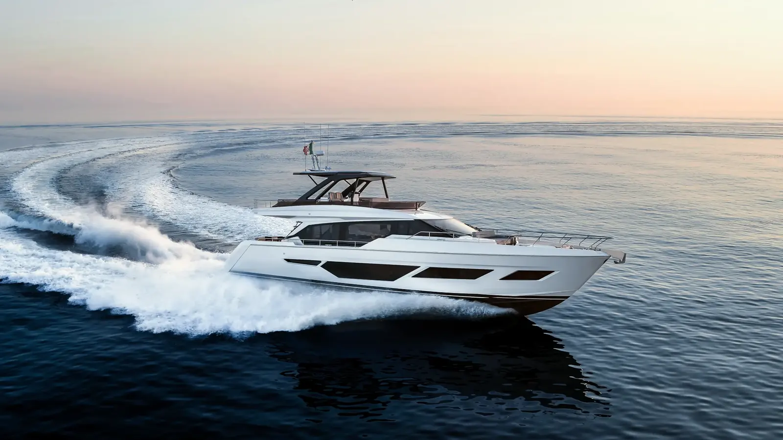Ferretti Yachts 720 — фото 1