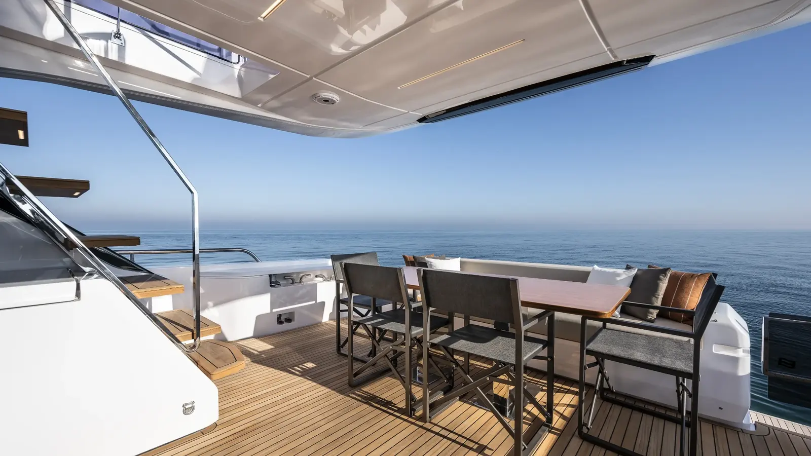 Ferretti Yachts 720 — фото 11