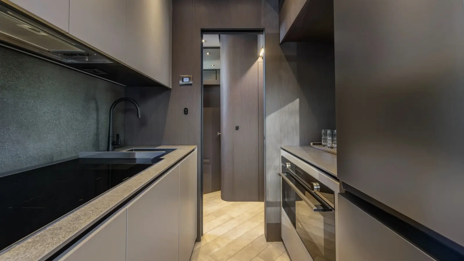 Ferretti Yachts 800 — фото 15