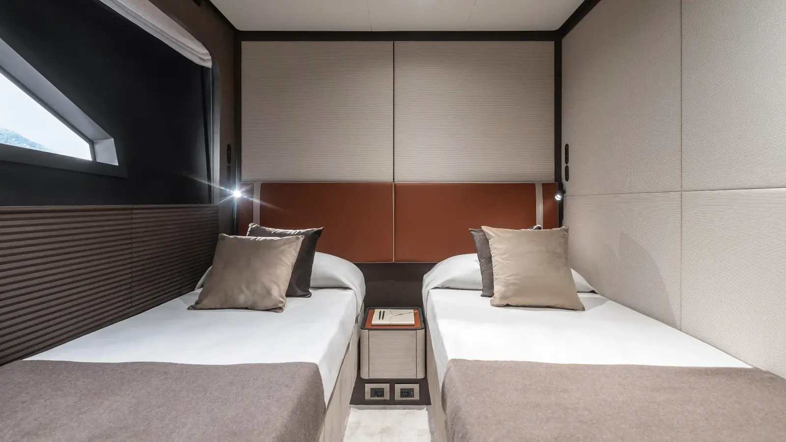 Ferretti Yachts 800 — фото 19