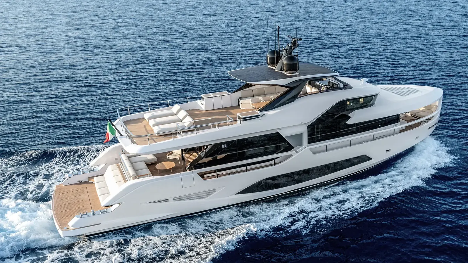 Ferretti Yachts Infynito 80 — фото 1
