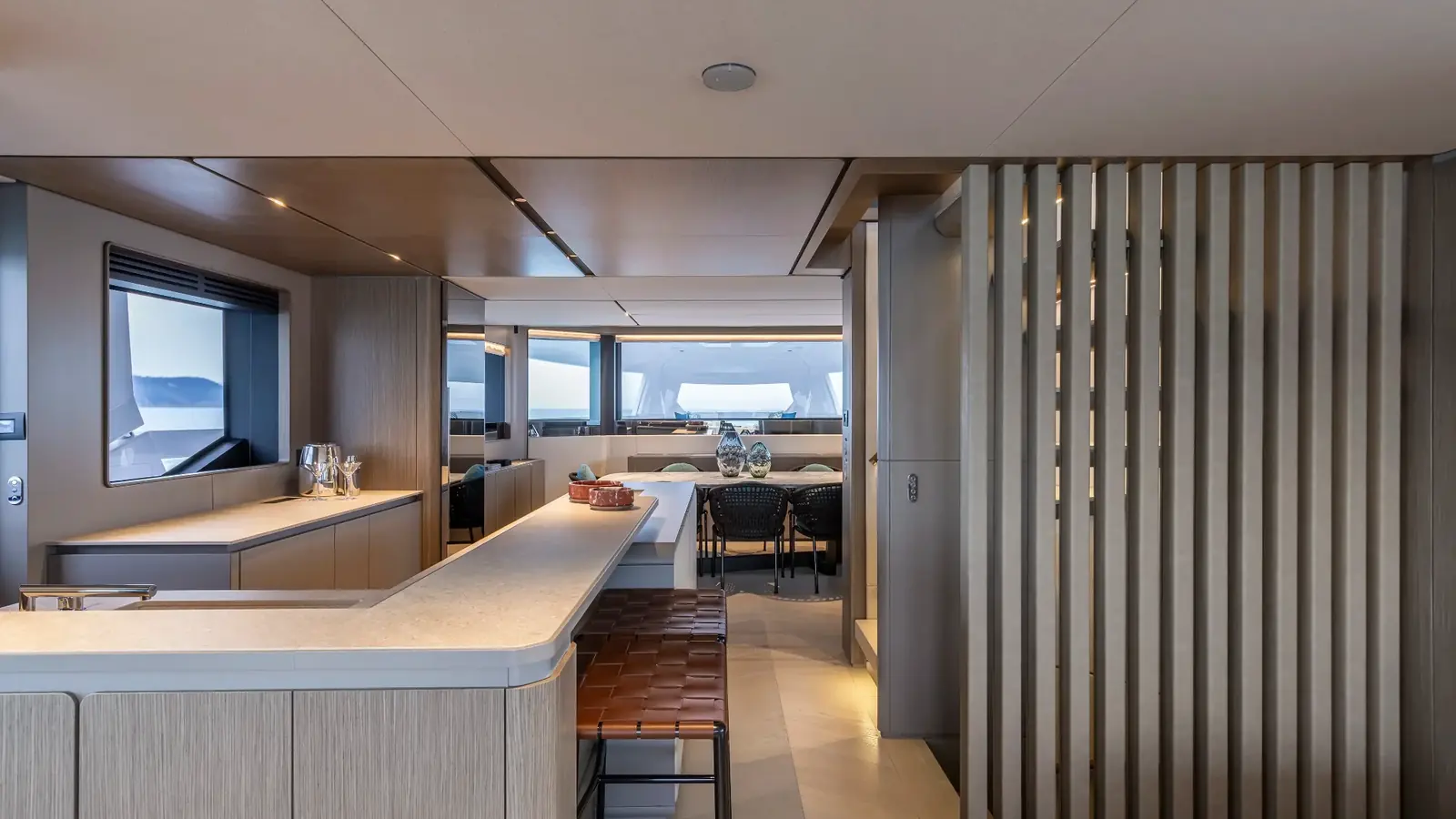 Ferretti Yachts Infynito 90 — фото 17