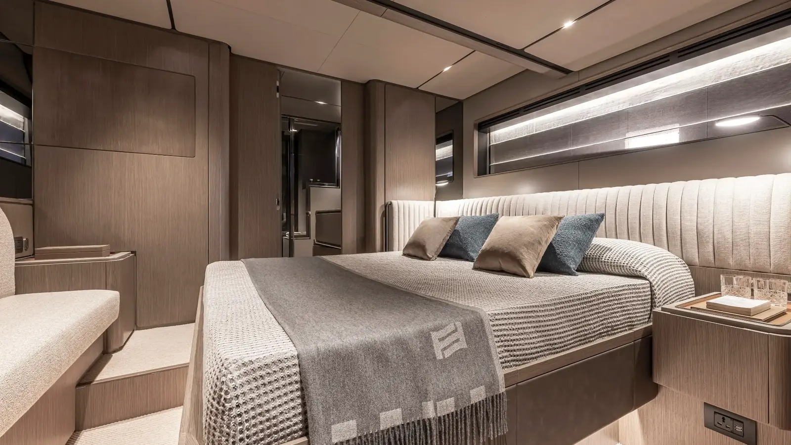 Ferretti Yachts Infynito 90 — фото 19