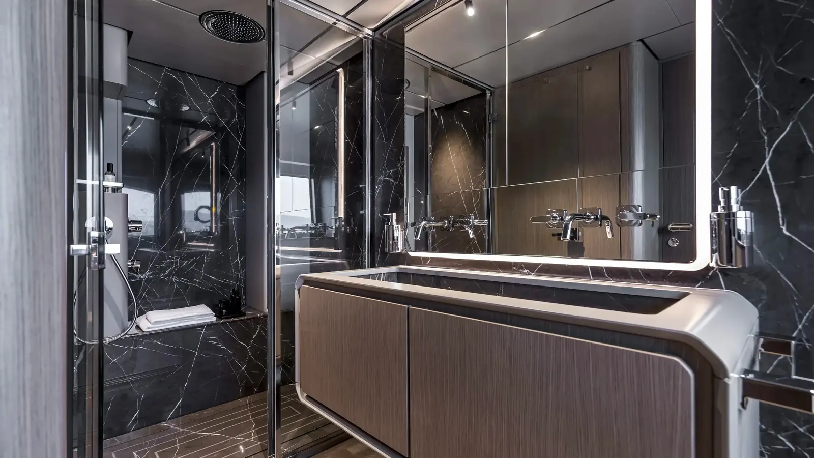 Ferretti Yachts Infynito 90 — фото 20