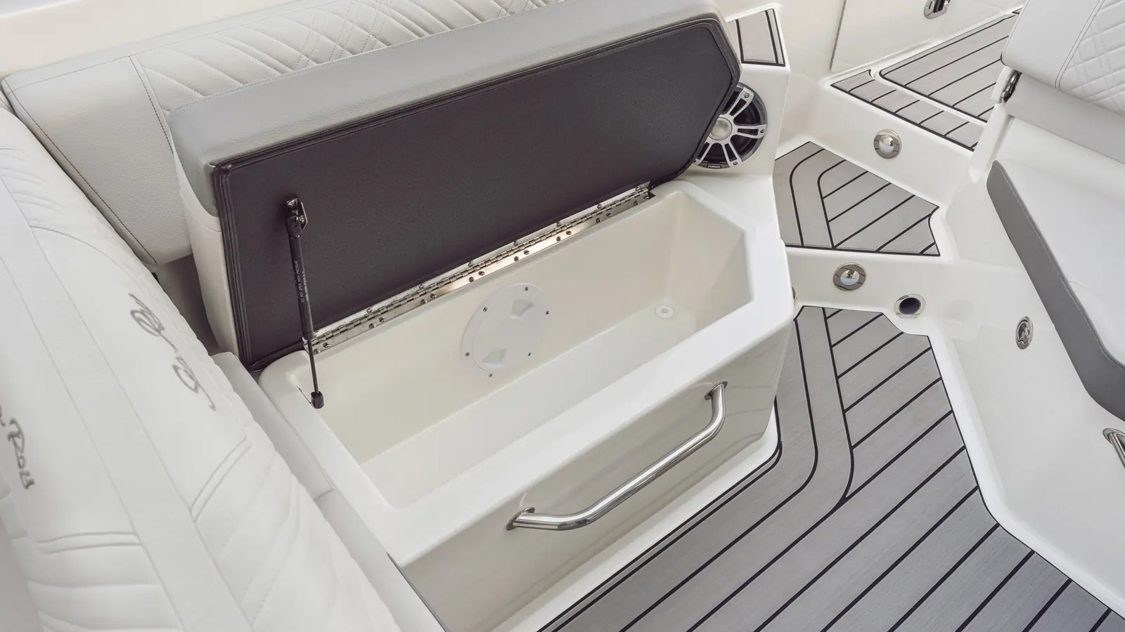 Sea Ray SDX 270 Outboard — фото 12