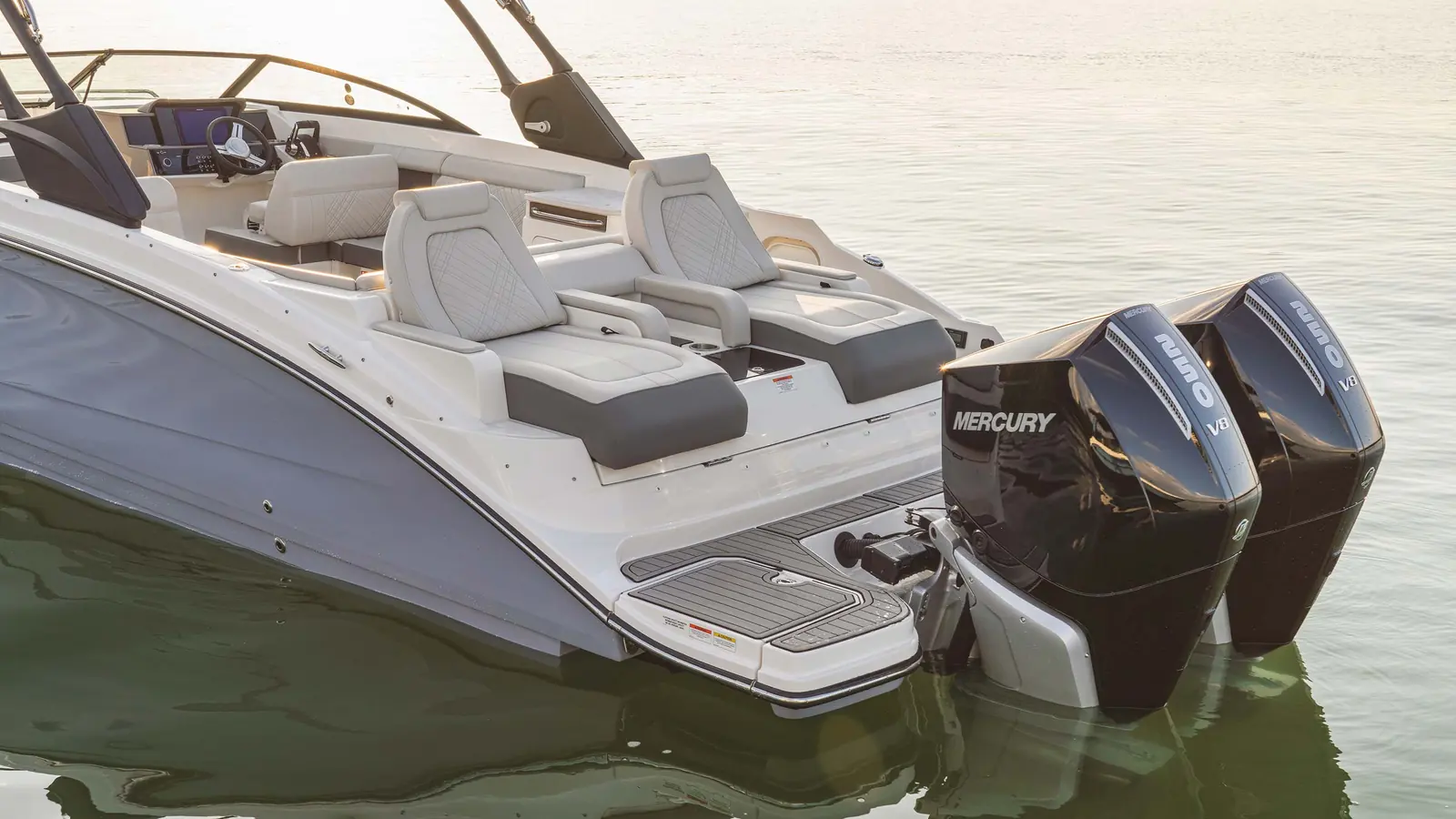 Sea Ray SDX 290 Outboard — фото 8