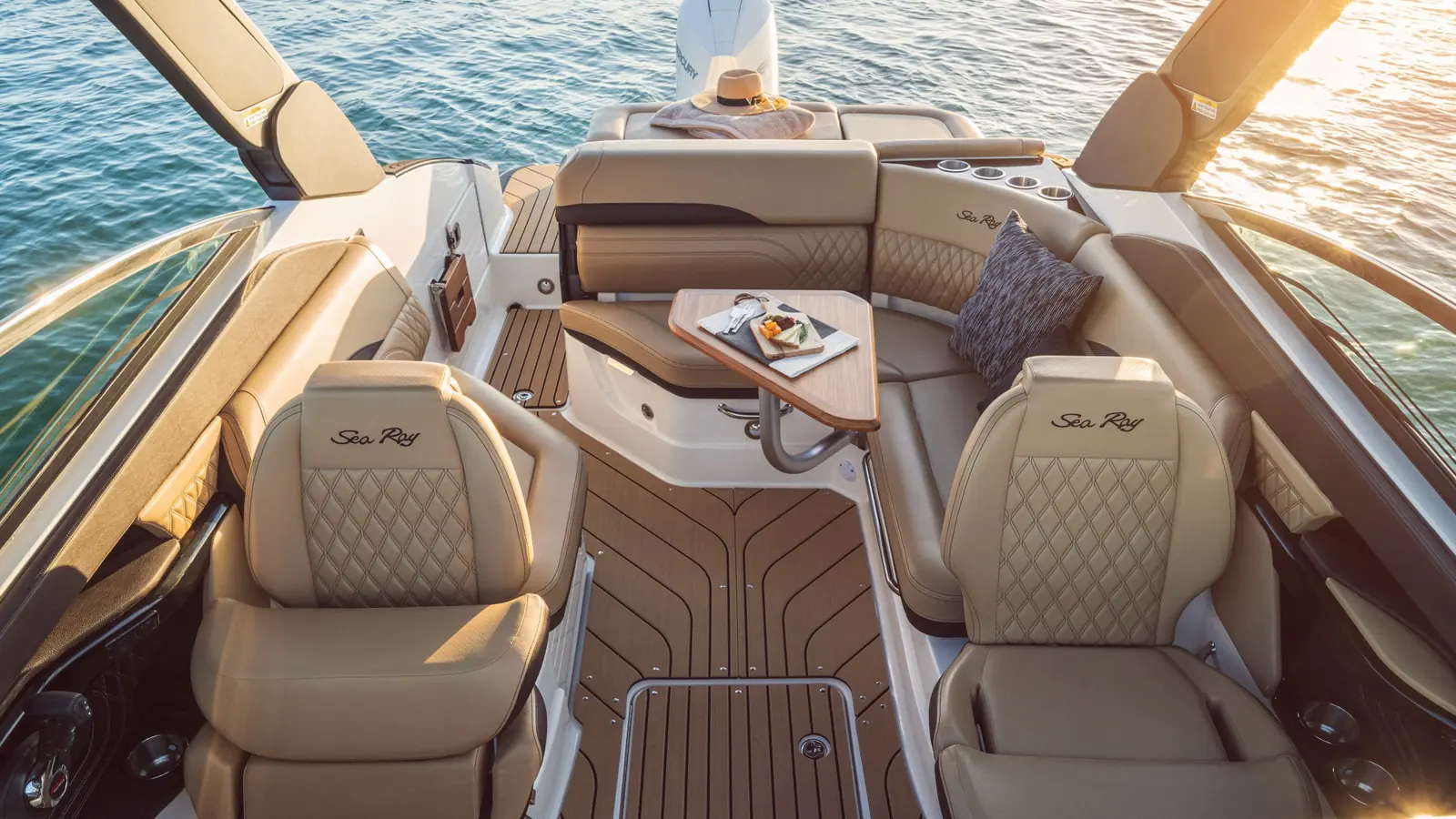 Sea Ray SLX 260 Outboard — фото 7