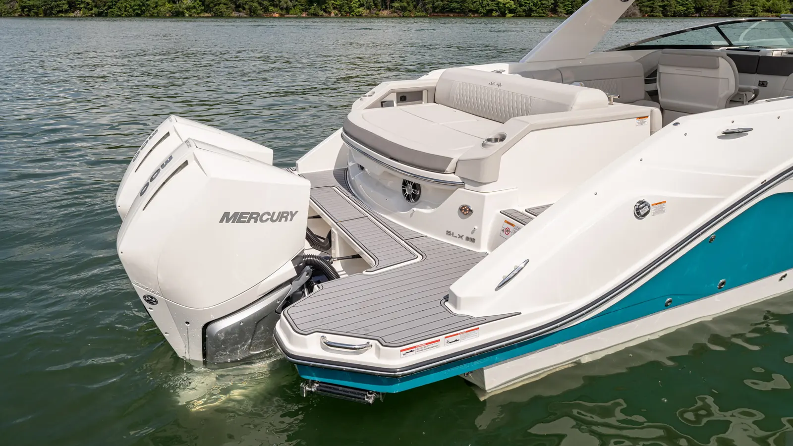 Sea Ray SLX 310 Outboard — фото 5