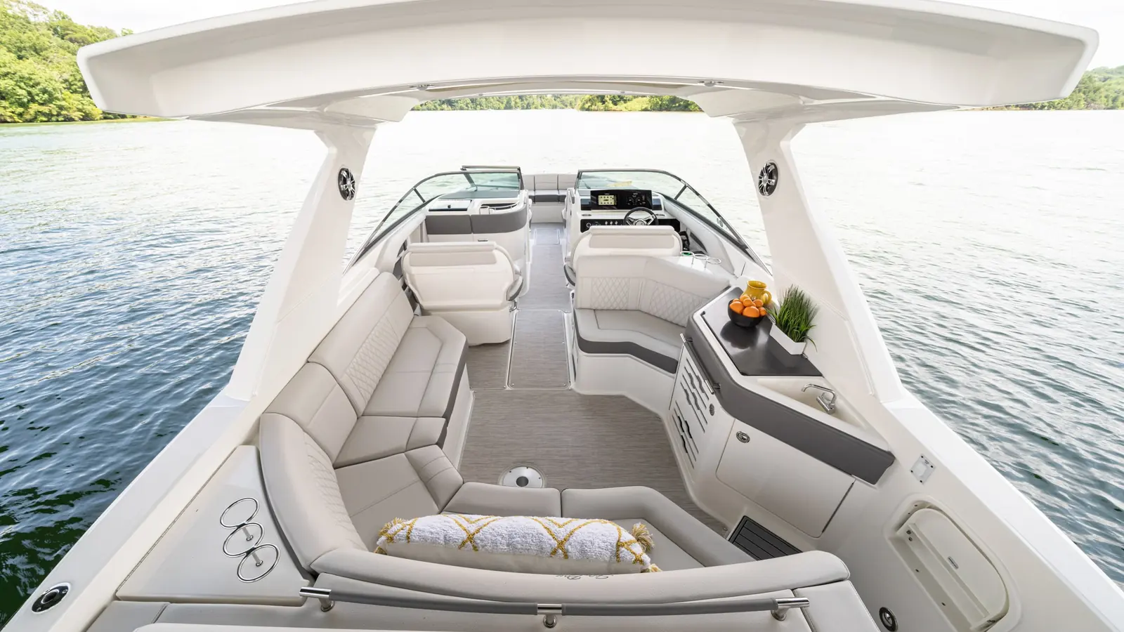 Sea Ray SLX 310 Outboard — фото 9