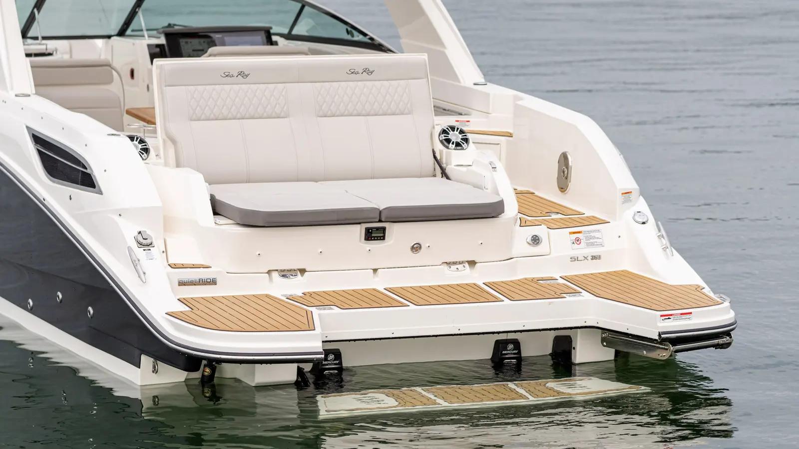 Sea Ray SLX 350 — фото 4