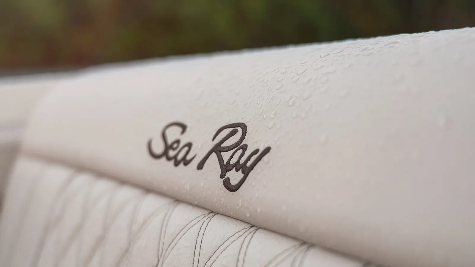 Sea Ray SLX 350 — фото 12