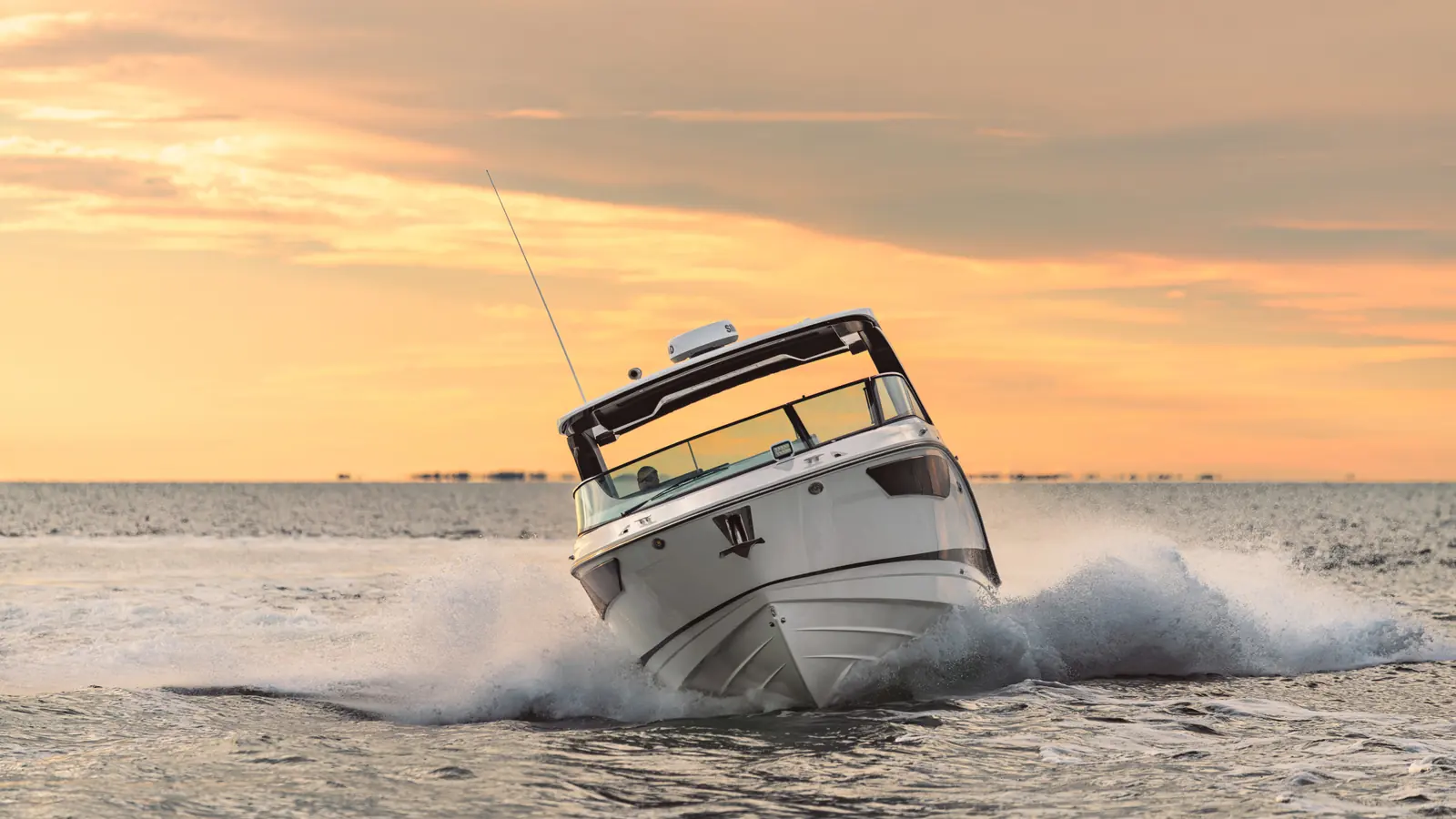 Sea Ray SLX 360 Outboard — фото 6
