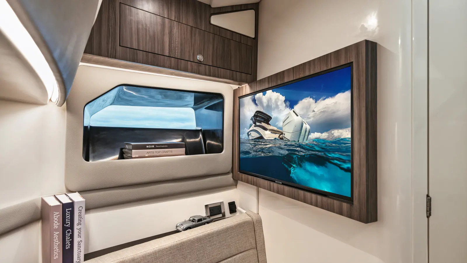 Sea Ray SLX 360 Outboard — фото 18