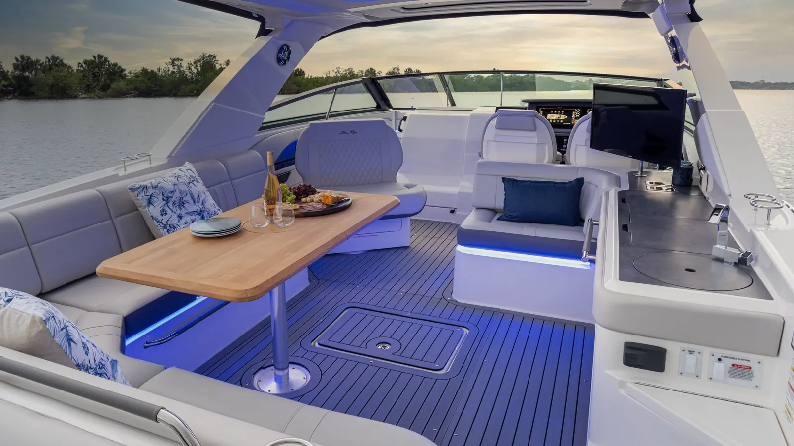 Sea Ray SLX 400 — фото 12