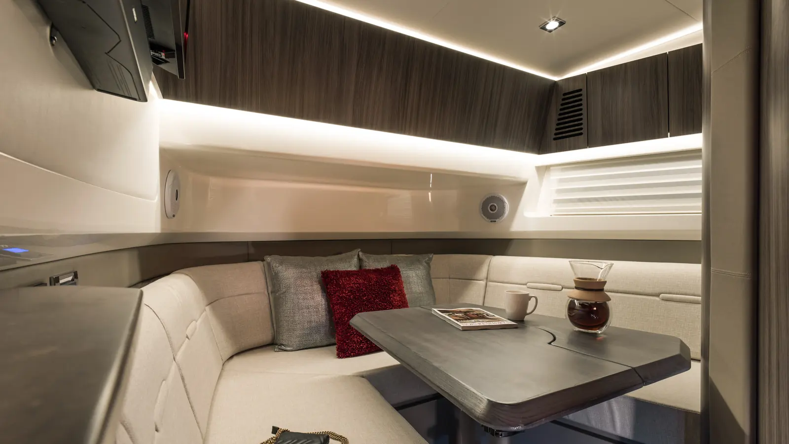 Sea Ray SLX 400 — фото 15