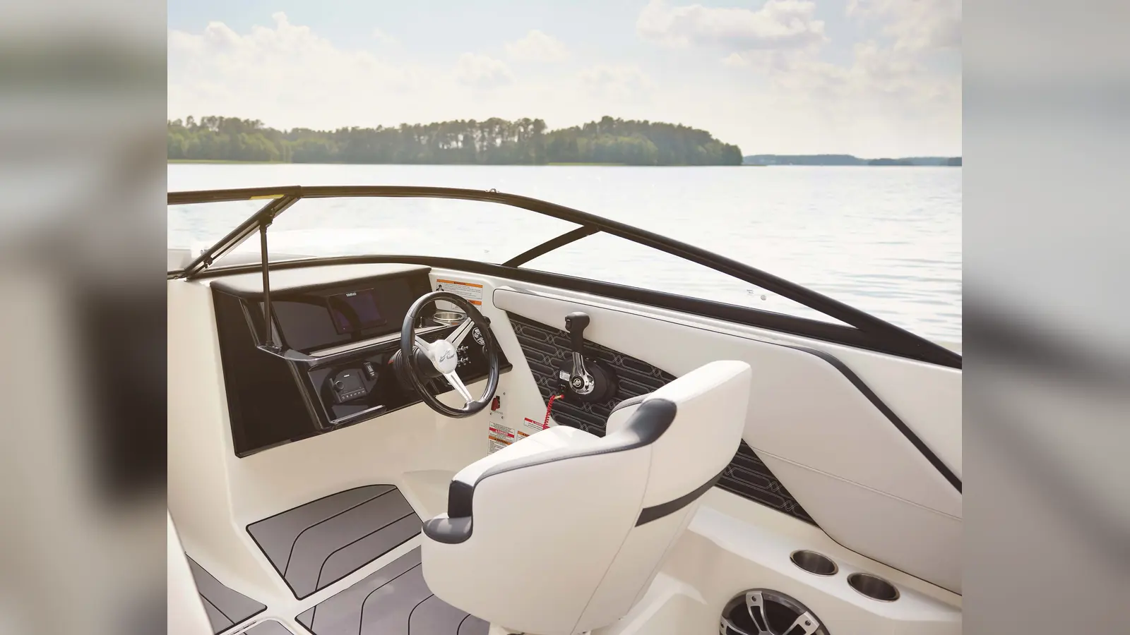Sea Ray SPX 190 Outboard — фото 11