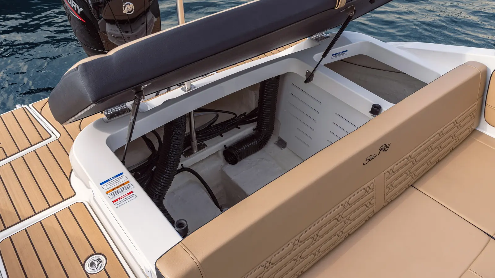 Sea Ray SPX 190 Outboard — фото 15