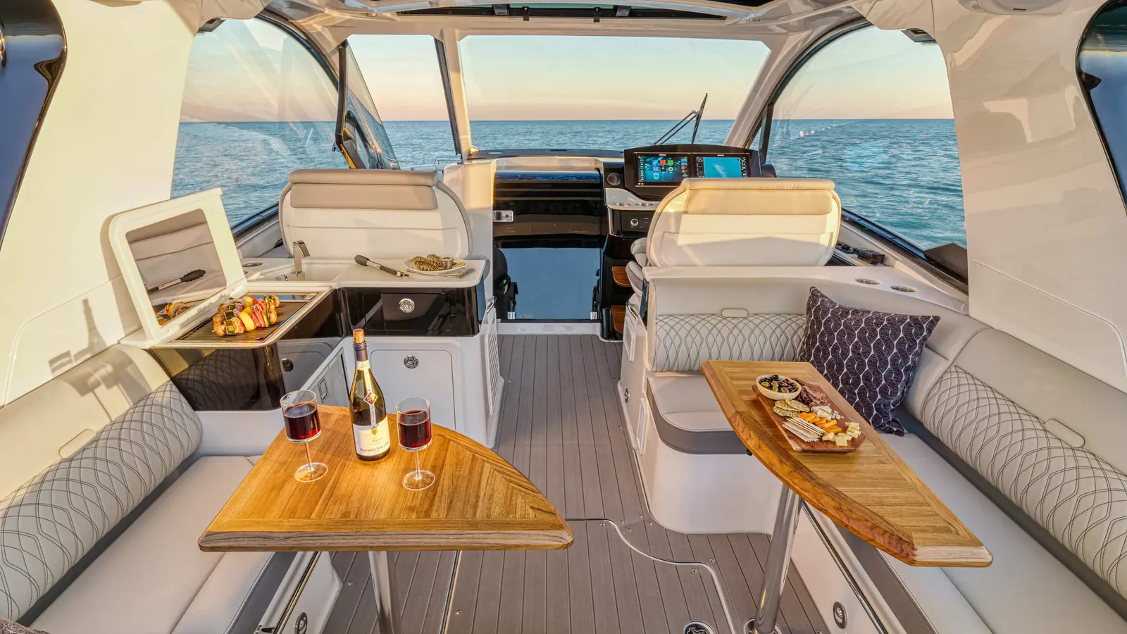 Sea Ray Sundancer 370 — фото 10