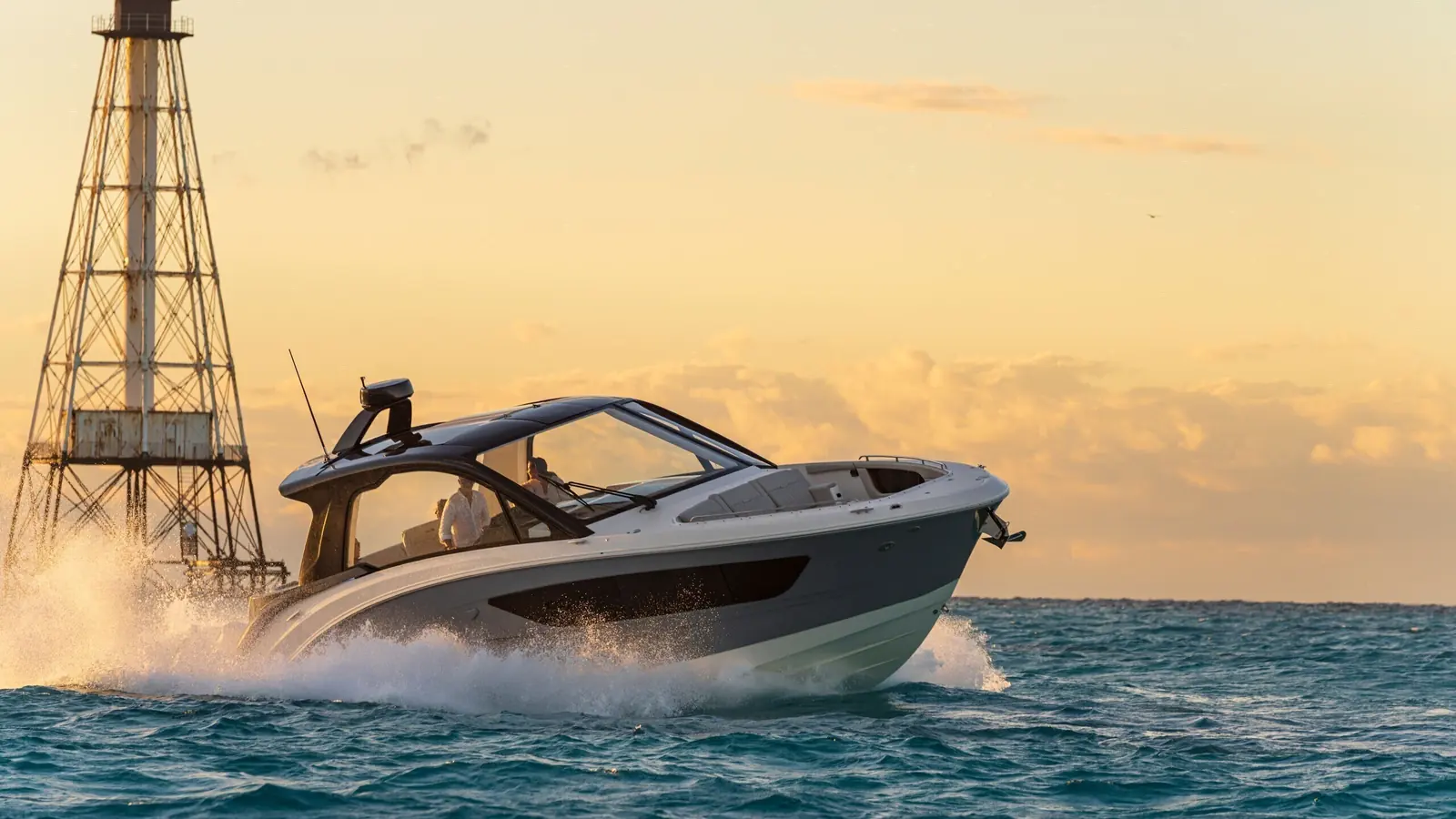 Sea Ray Sundancer 370 Outboard — фото 3