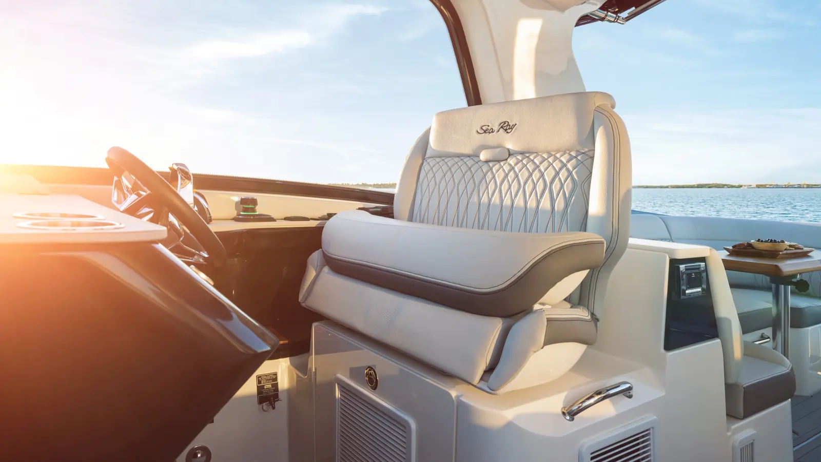 Sea Ray Sundancer 370 Outboard — фото 12