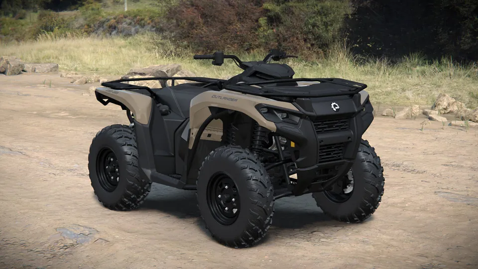 Can-Am Outlander 2WD 2027, Sandstone, вид спереди справа