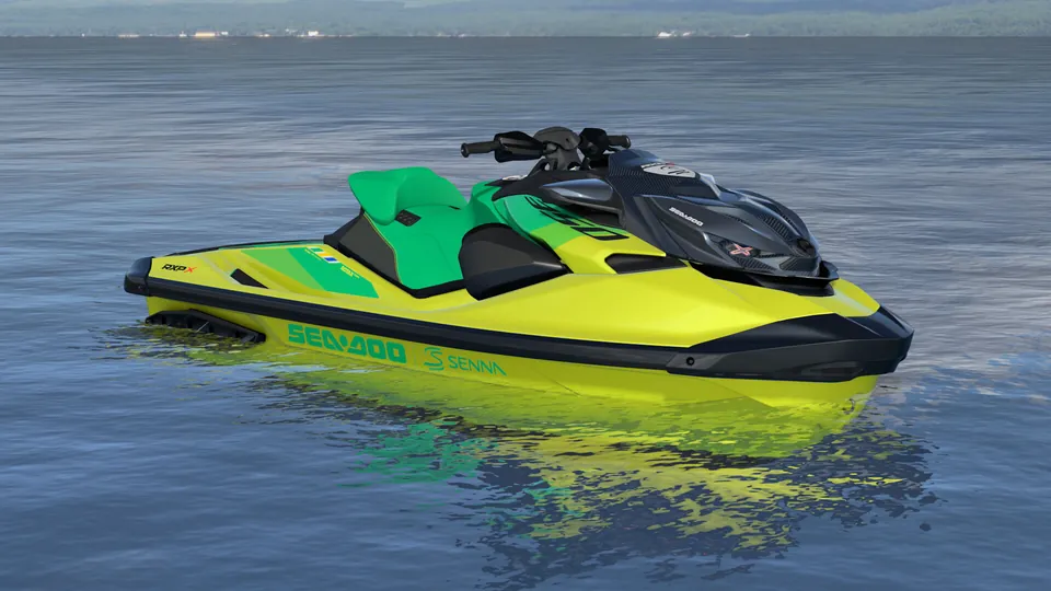Sea-Doo RXP-X Senna 350 2027, Racing Yellow / Amazon Green, вид спереди справа