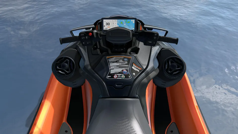 Sea-Doo RXT-X 350 2027, Solar Orange Metallic Premium, место водителя