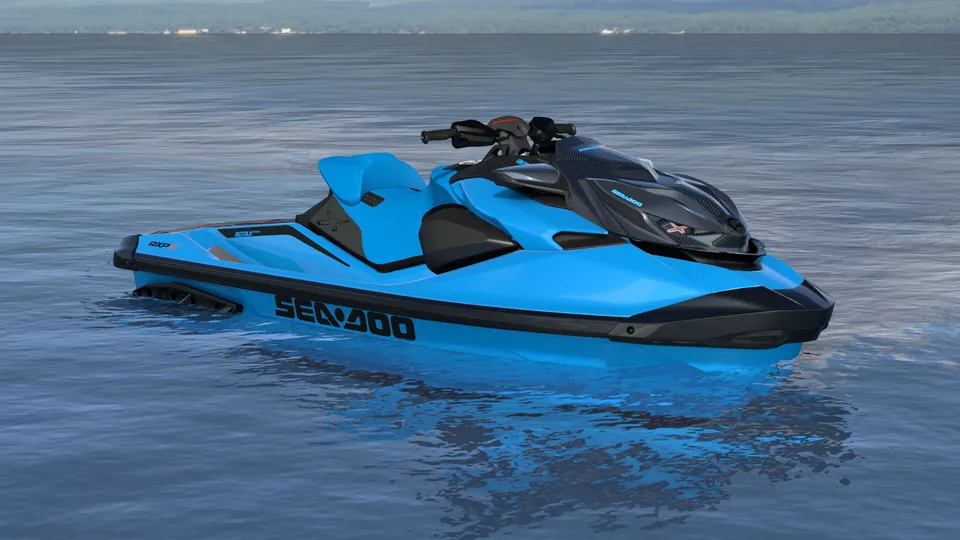 Sea-Doo RXP-X 350 2027, Gulfstream Blue Premium, вид спереди справа
