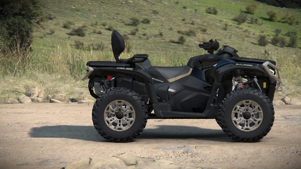 Can-Am Outlander MAX Limited 2027, Stealth Black, вид сбоку