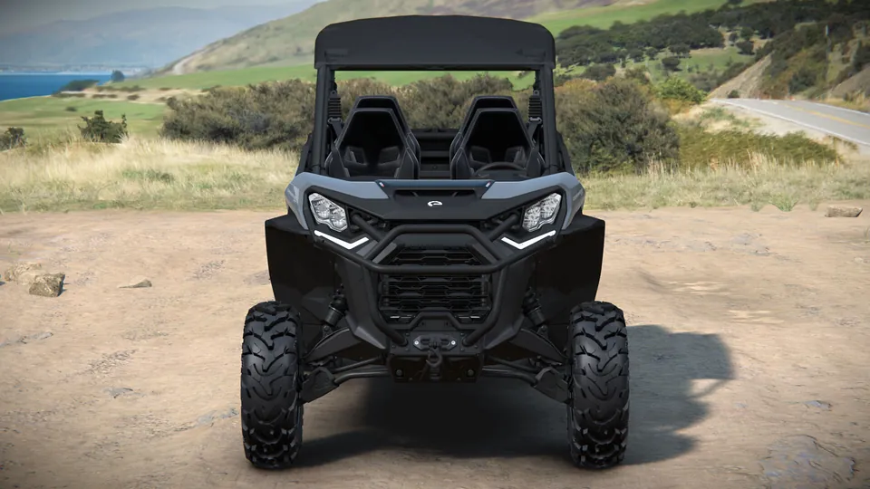 Can-Am Commander MAX XT 2027, Dolomite Grey, вид спереди