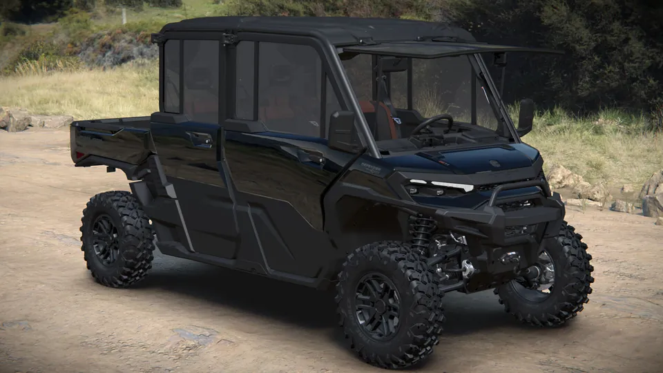 Can-Am Defender MAX Lone Star CAB 2027, Stealth Black, вид спереди справа
