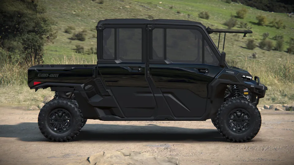 Can-Am Defender MAX Lone Star CAB 2027, Stealth Black, вид сбоку