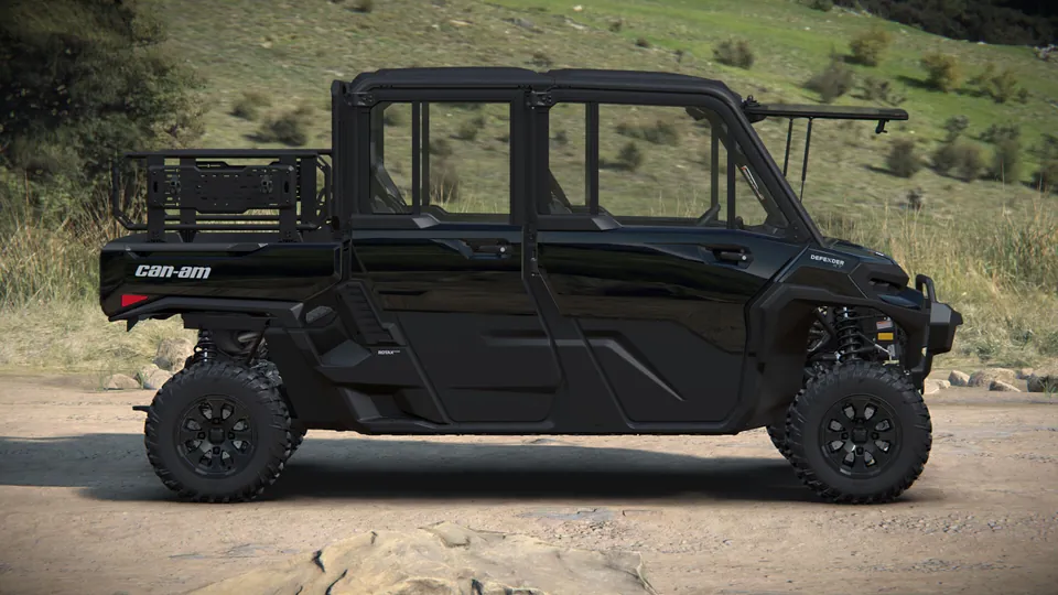 Can-Am Defender XU MAX XT CAB 2027, Stealth Black, вид сбоку