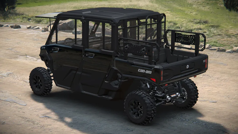 Can-Am Defender XU MAX XT CAB 2027, Stealth Black, вид сзади слева