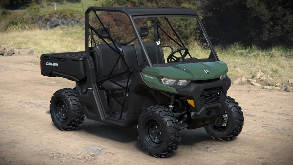 Can-Am Defender HD7 2027, Compass Green, вид спереди справа