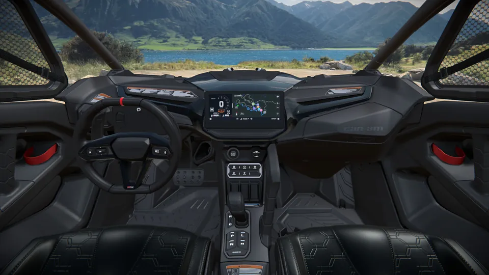 Can-Am Maverick R X rs 2027, Triple Black, место водителя