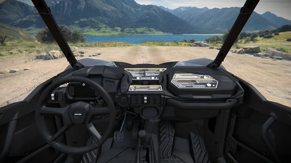 Can-Am Maverick Trail X 2027, Granite Grey, место водителя