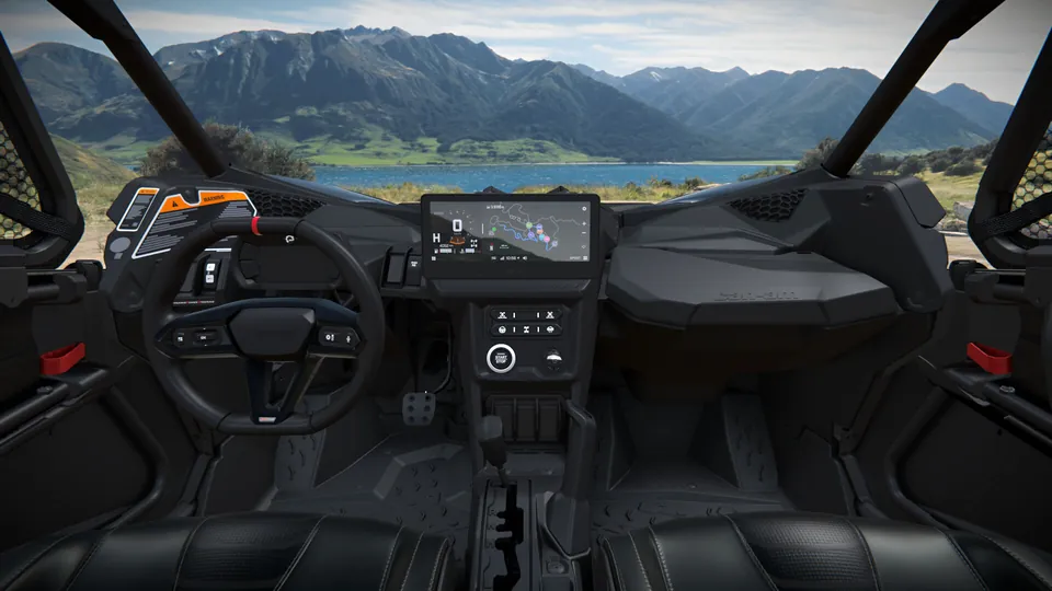 Can-Am Maverick X3 X rs 2027, Triple Black, место водителя