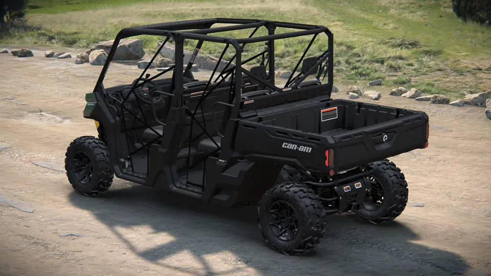 Can-Am Defender MAX DPS 2027, Compass Green, вид сзади слева
