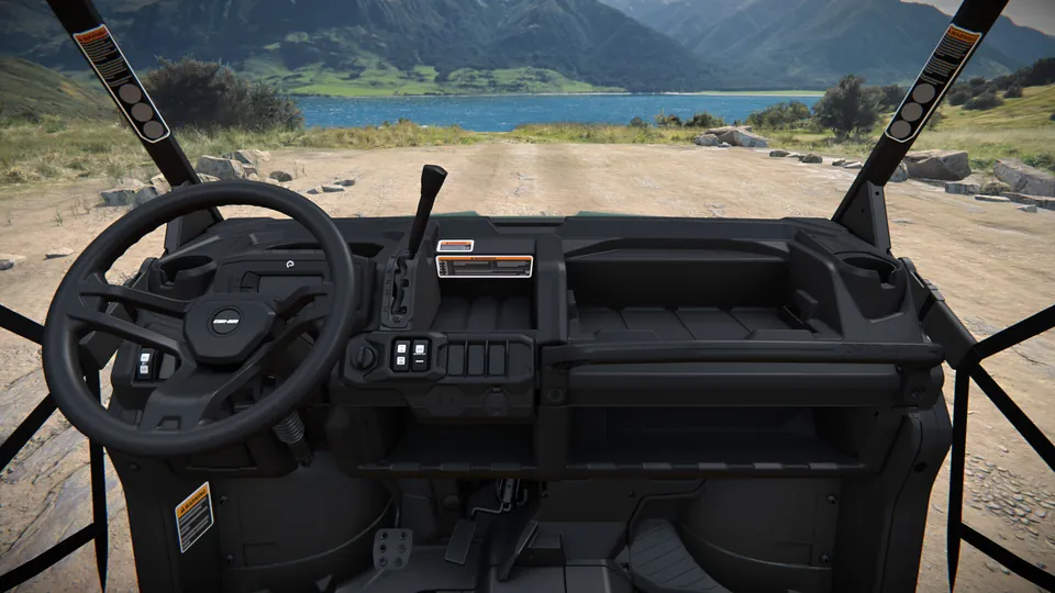 Can-Am Defender MAX DPS 2027, Compass Green, место водителя