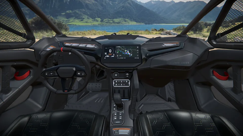 Can-Am Maverick R MAX X 2027, Granite Grey & Orange Crush, место водителя
