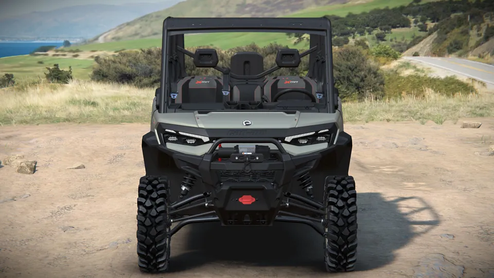 Can-Am Defender MAX X mr с полудверями 2027, Loft Green Satin, вид спереди