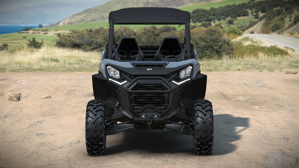 Can-Am Commander XT 2027, Dolomite Grey, вид спереди