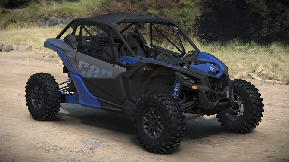 Can-Am Maverick X3 RS 2027, Dazzling Blue, вид спереди справа