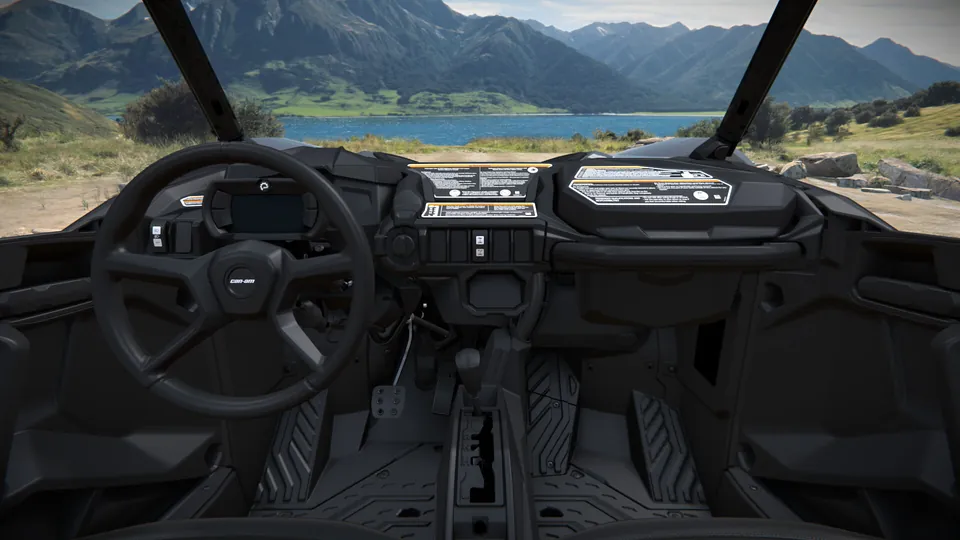 Can-Am Maverick Sport X 2027, Granite Grey, место водителя