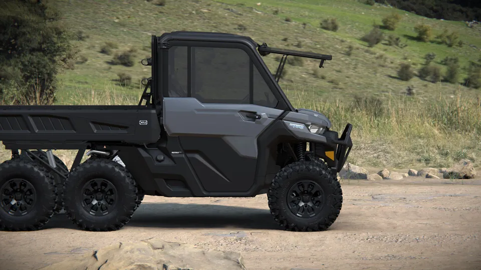 Can-Am Defender XU 6x6 Limited 2027, Dolomite Grey, вид сбоку