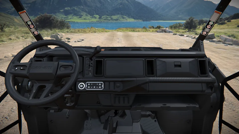 Can-Am Defender XT HD10/HD11 2027, Stealth Black, место водителя